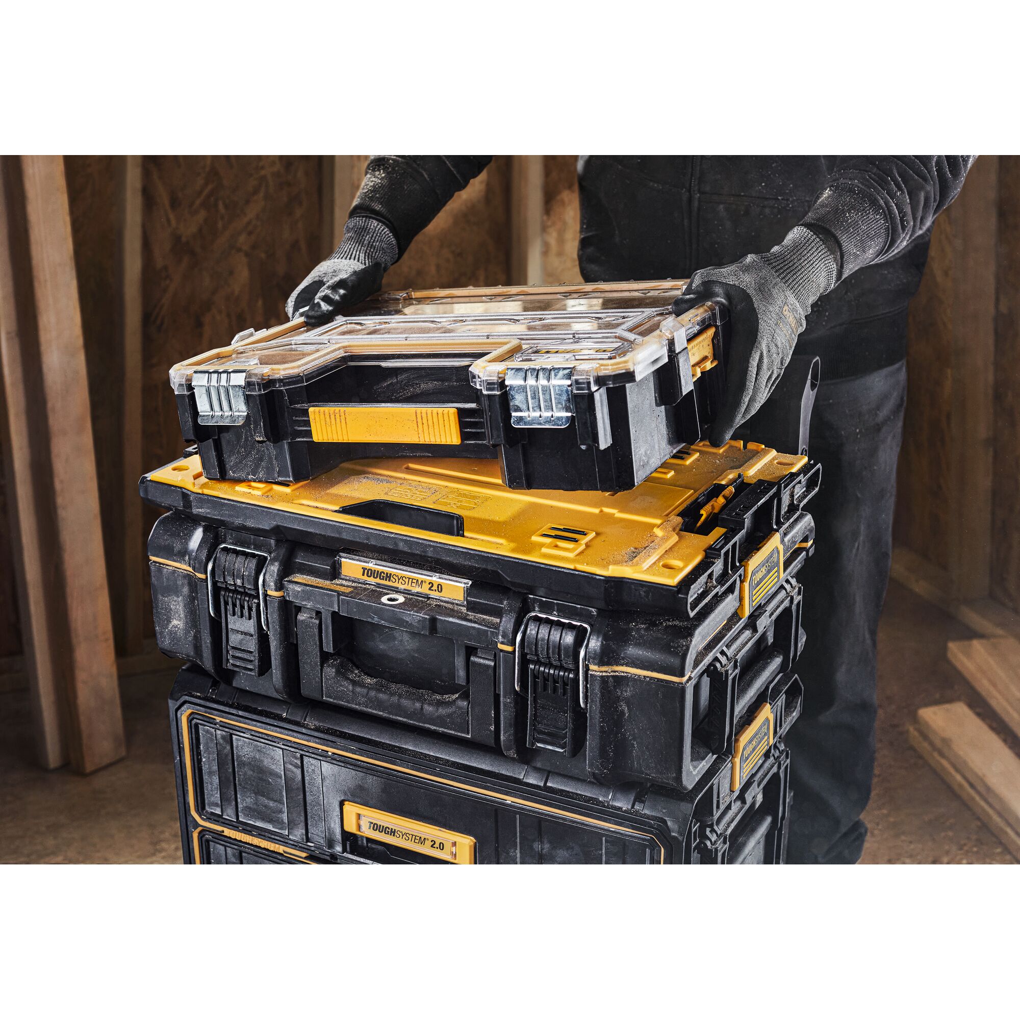 DEWALT TOUGHSYSTEM 2.0 Adaptor connects TOUGHSYSTEM 2.0 to TOUGHCASE, TSTAK, and Pro Organizers to create a multi-system platform.