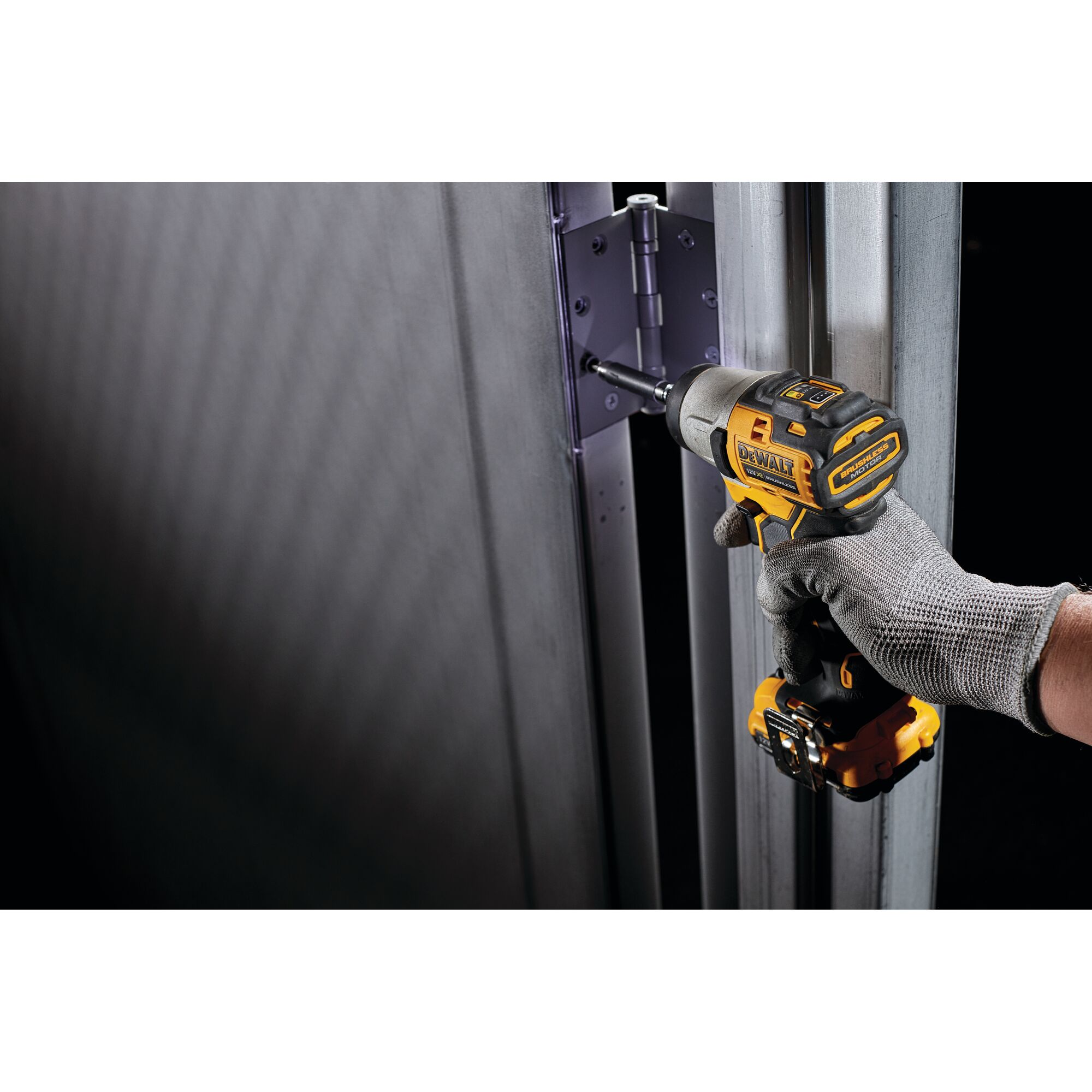 10.8V XR ブラシレス・インパクトドライバー