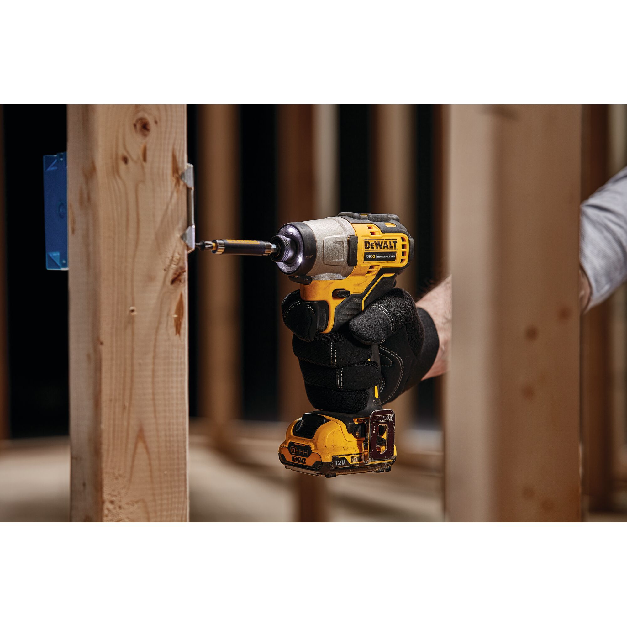 DEWALT ブラシレス インパクトドライバー ドリルドライバー DCD709 